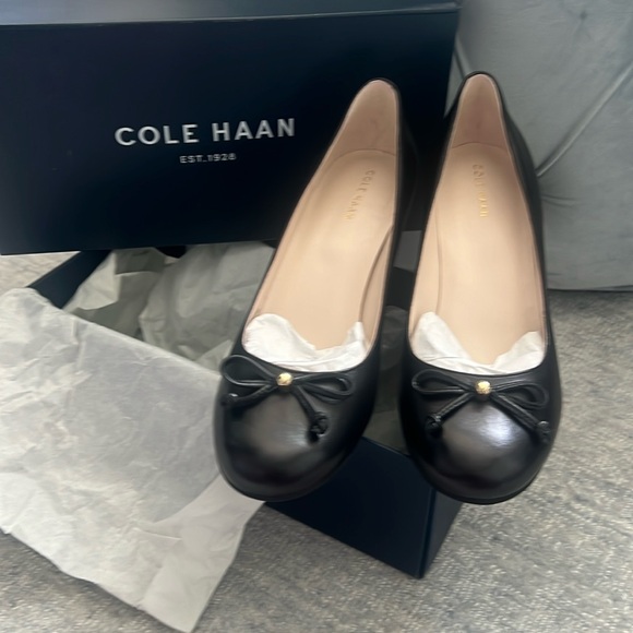 Cole Haan NIB never worn ballet wedge shoe black size 7 - Picture 4 of 9